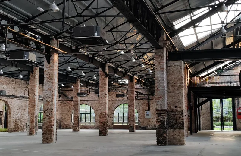 Historische Fabrikhalle